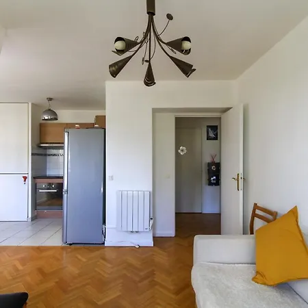 Appartement Nice 37 M Bright With A View On The Defense Puteaux
